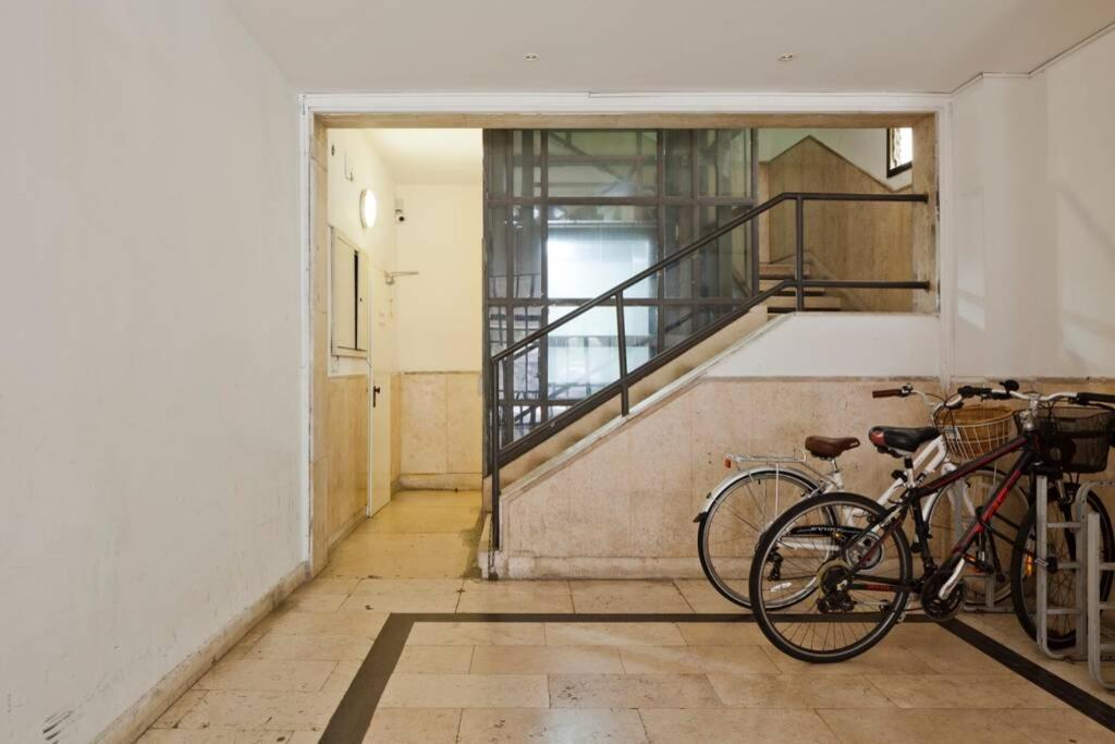 Big Apartment Next To Gordon Beach Plus Free Parking Tel-Aviv Extérieur photo