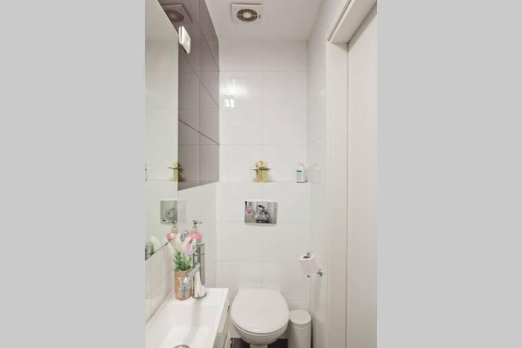 Big Apartment Next To Gordon Beach Plus Free Parking Tel-Aviv Extérieur photo