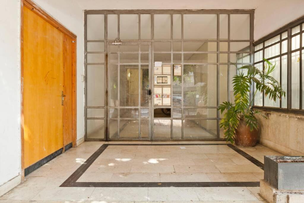 Big Apartment Next To Gordon Beach Plus Free Parking Tel-Aviv Extérieur photo