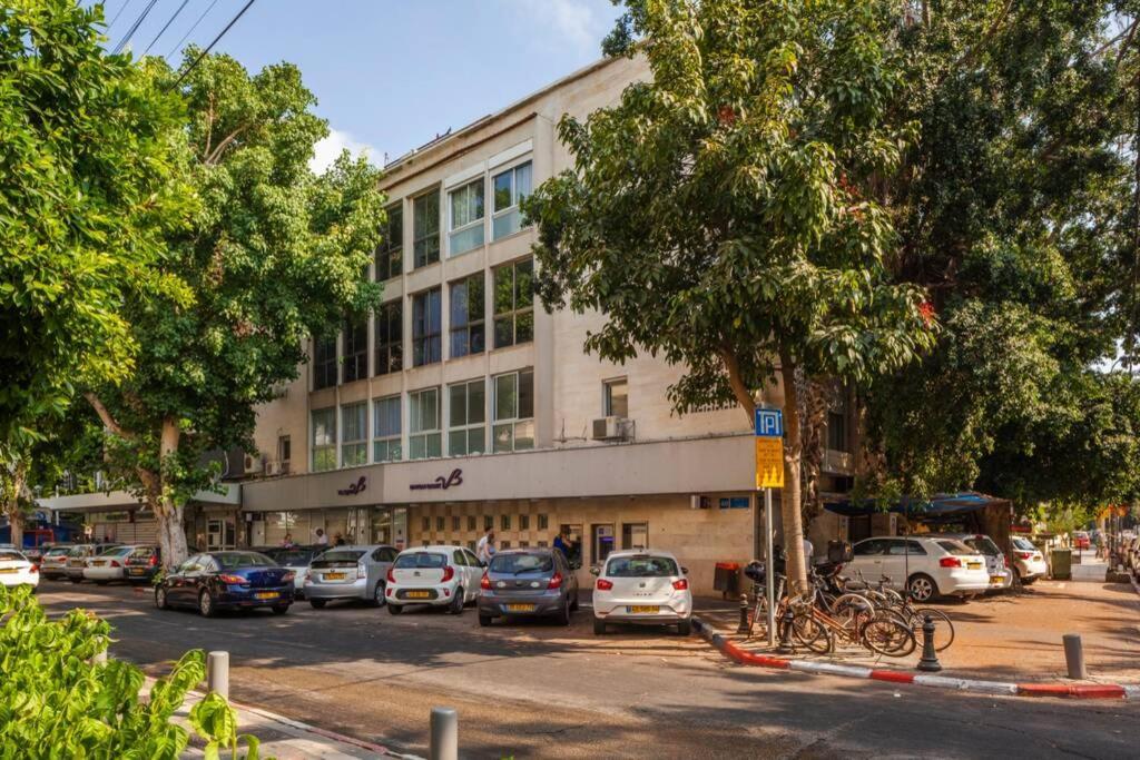 Big Apartment Next To Gordon Beach Plus Free Parking Tel-Aviv Extérieur photo